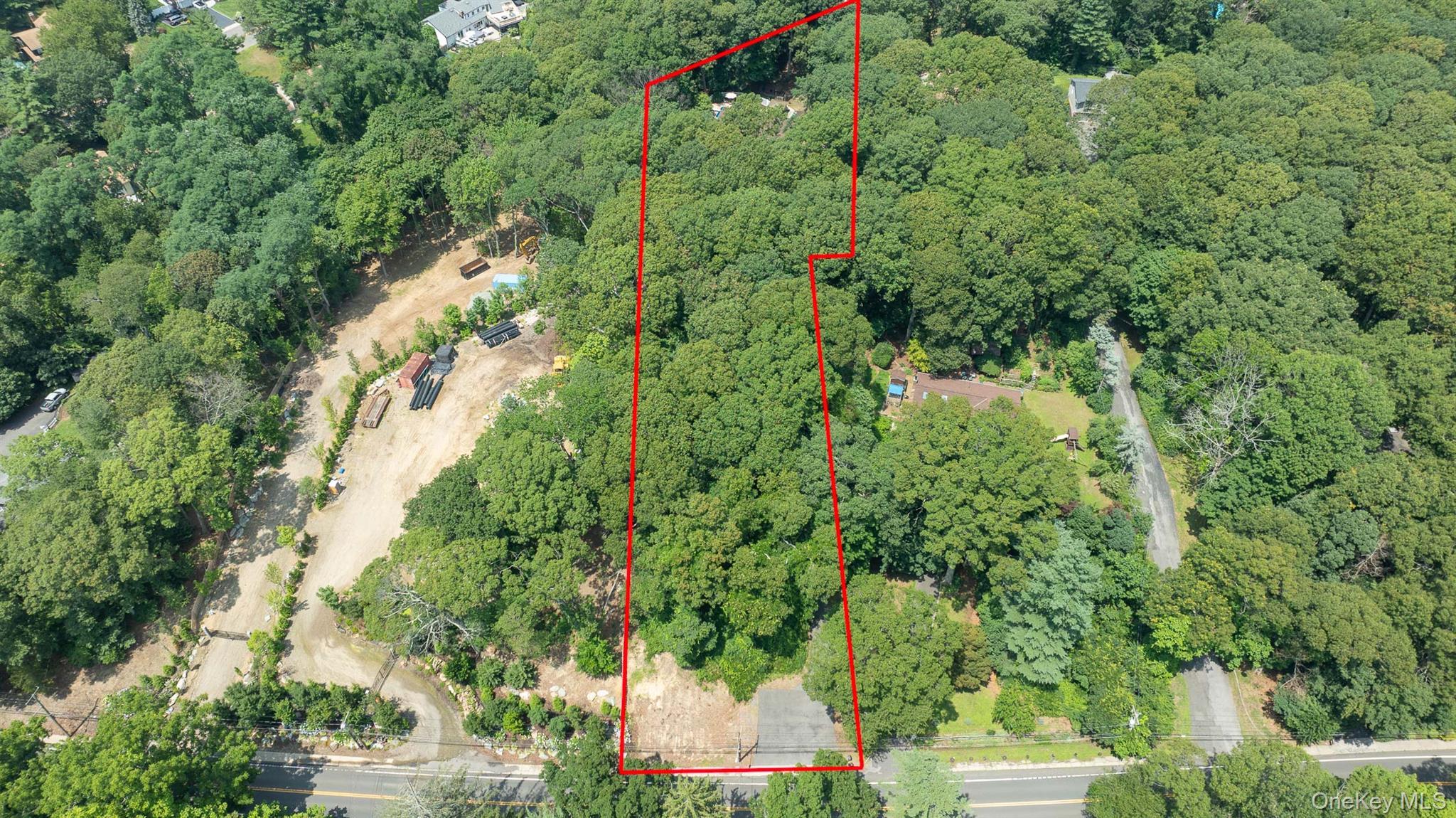 Single Family Cuba Hill Road Suffolk County, NY 11743, MLS-1019603-41