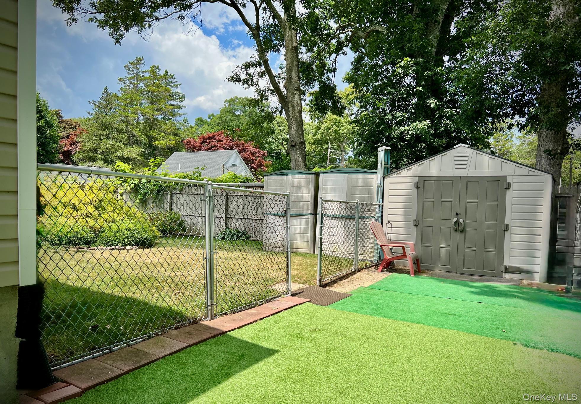 Single Family Rugby Drive  Suffolk County, NY 11967, MLS-1019612-28