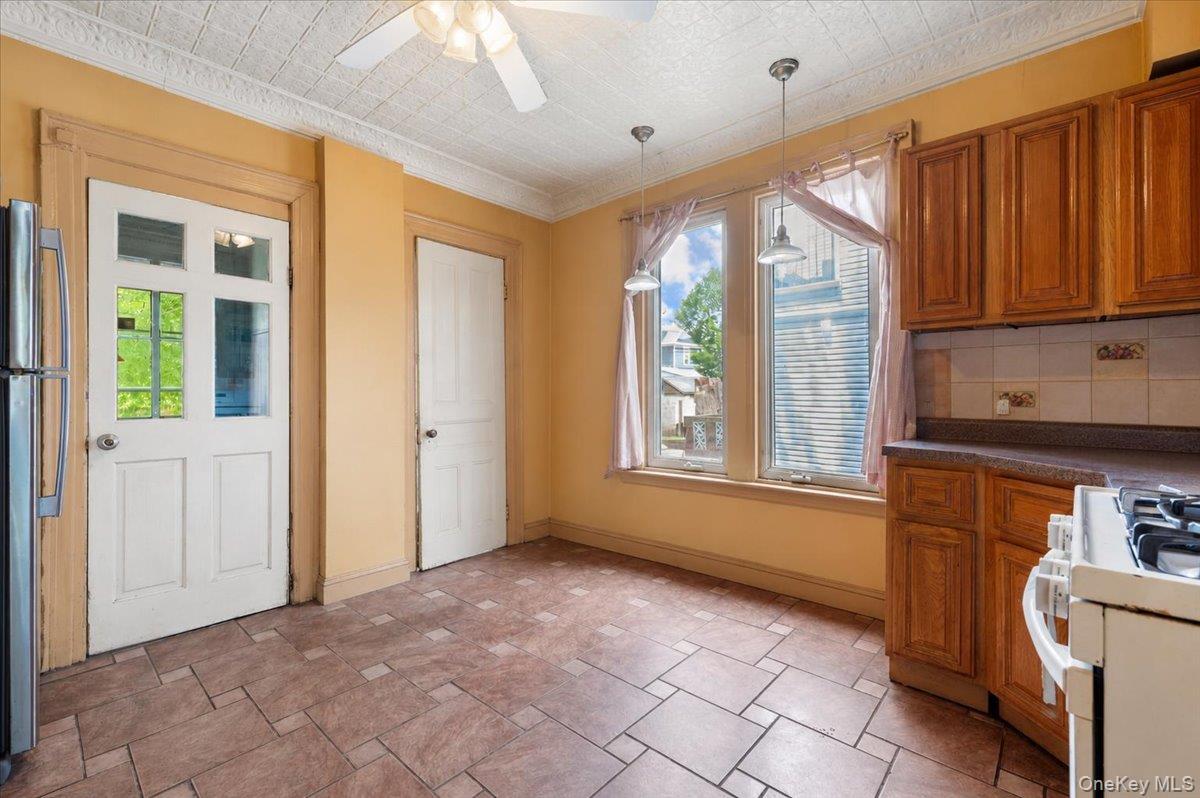 Single Family E 24th Street Brooklyn, NY 11210, MLS-1019626-10