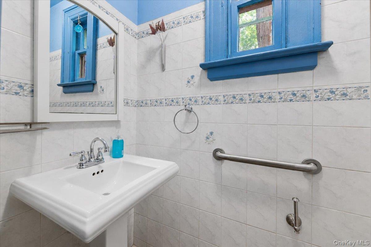 Single Family E 24th Street Brooklyn, NY 11210, MLS-1019626-11