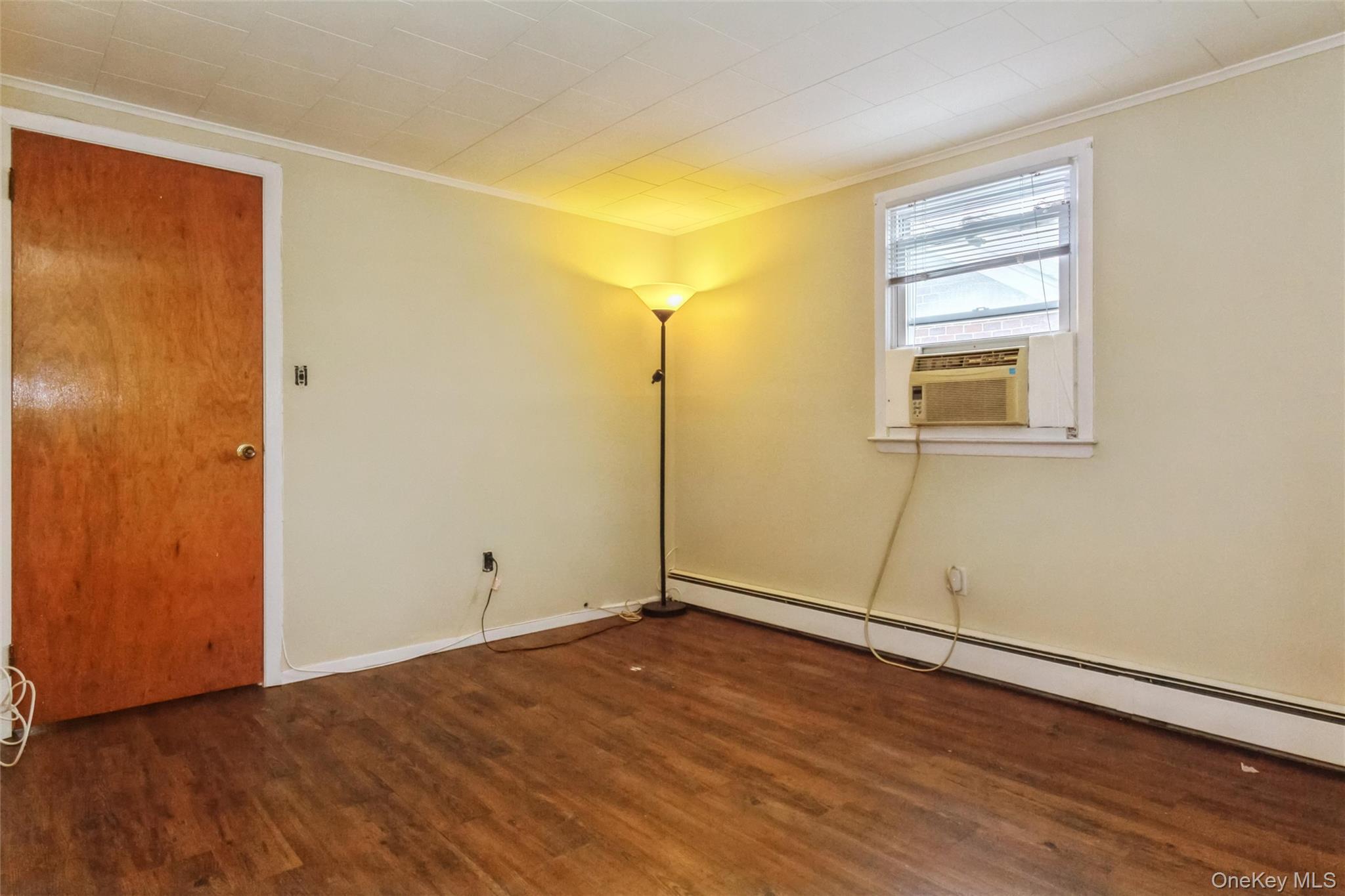 Single Family Cambridge Street  Nassau County, NY 11565, MLS-1019634-17
