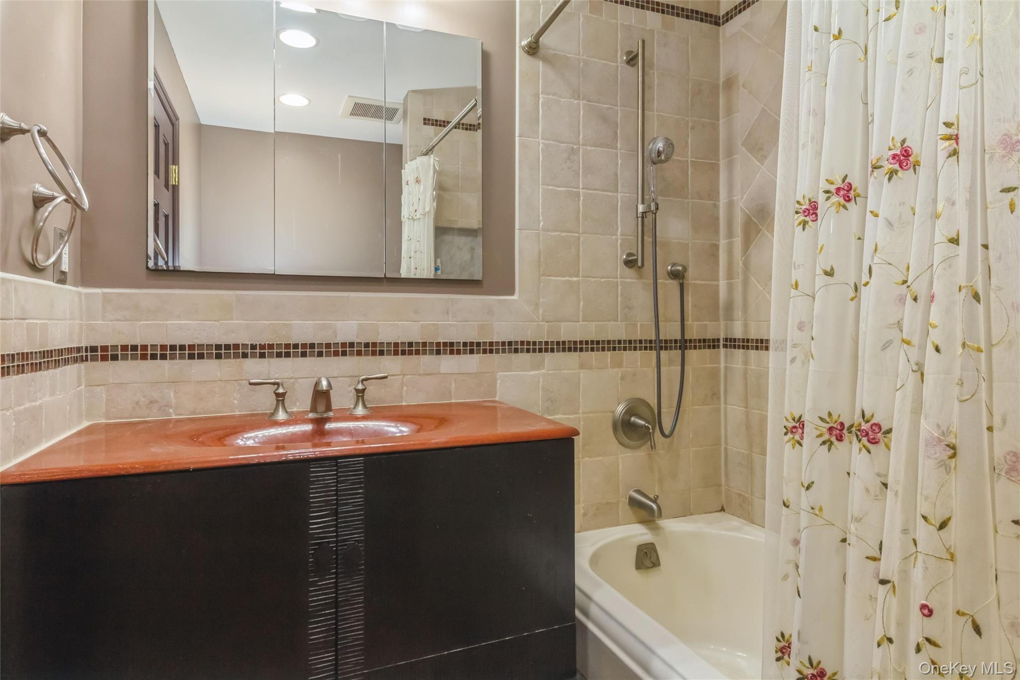 Single Family Cambridge Street  Nassau County, NY 11565, MLS-1019634-30