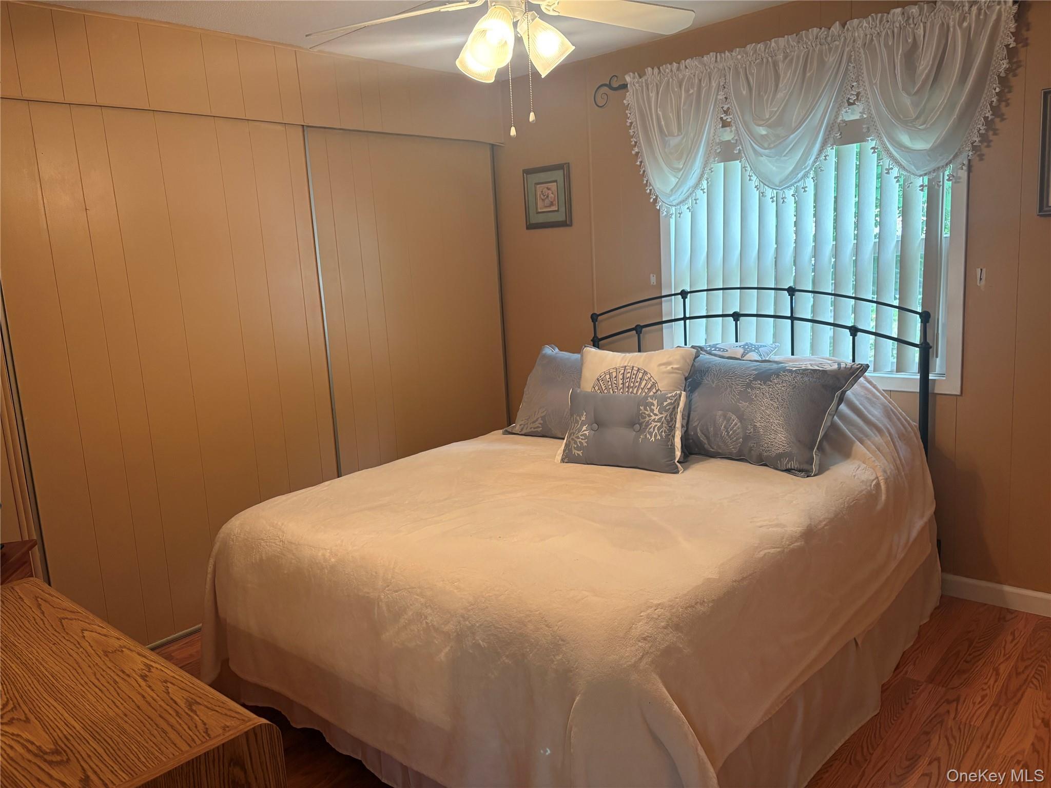Single Family Riverleigh Avenue  Suffolk County, NY 11901, MLS-1019636-5