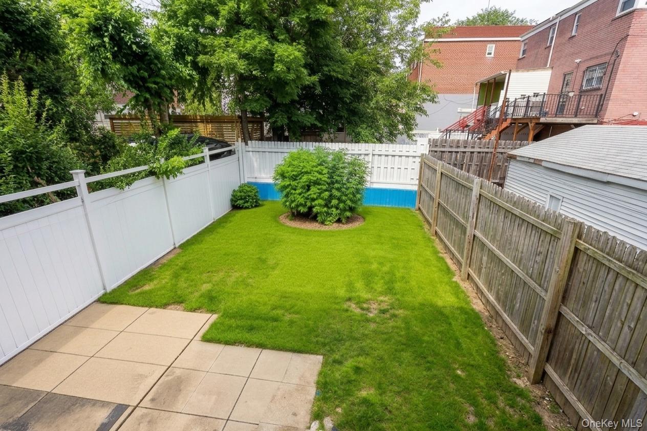 Single Family Wilder Avenue Bronx, NY 10466, MLS-1019640-8