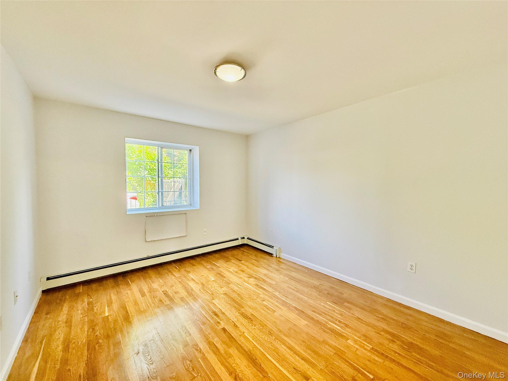 Single Family Philip Avenue Bronx, NY 10465, MLS-1019648-28