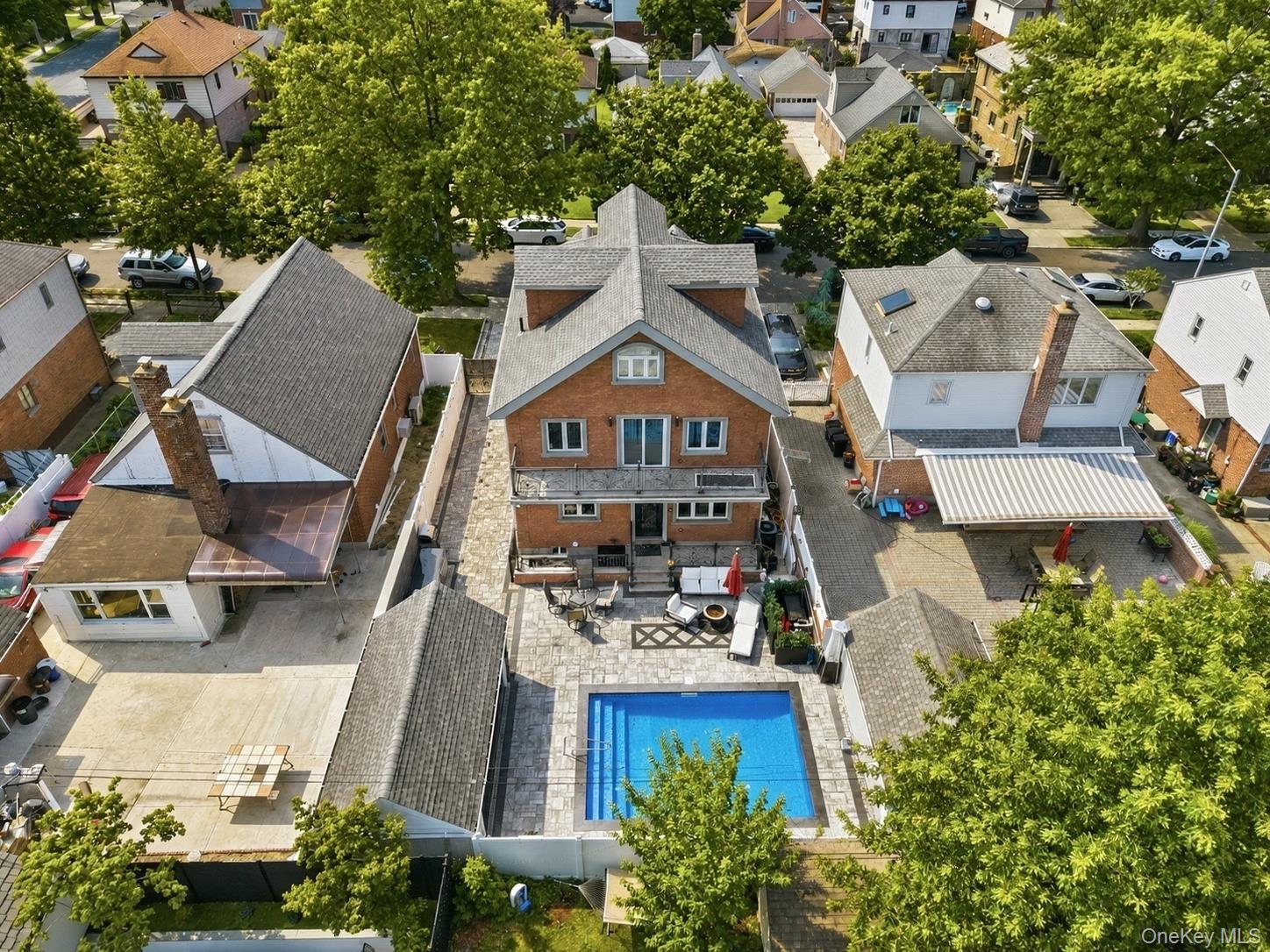 Single Family 6th Avenue Queens, NY 11357, MLS-1019649-47