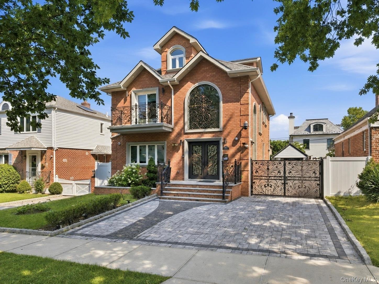 Single Family 6th Avenue Queens, NY 11357, MLS-1019649-48