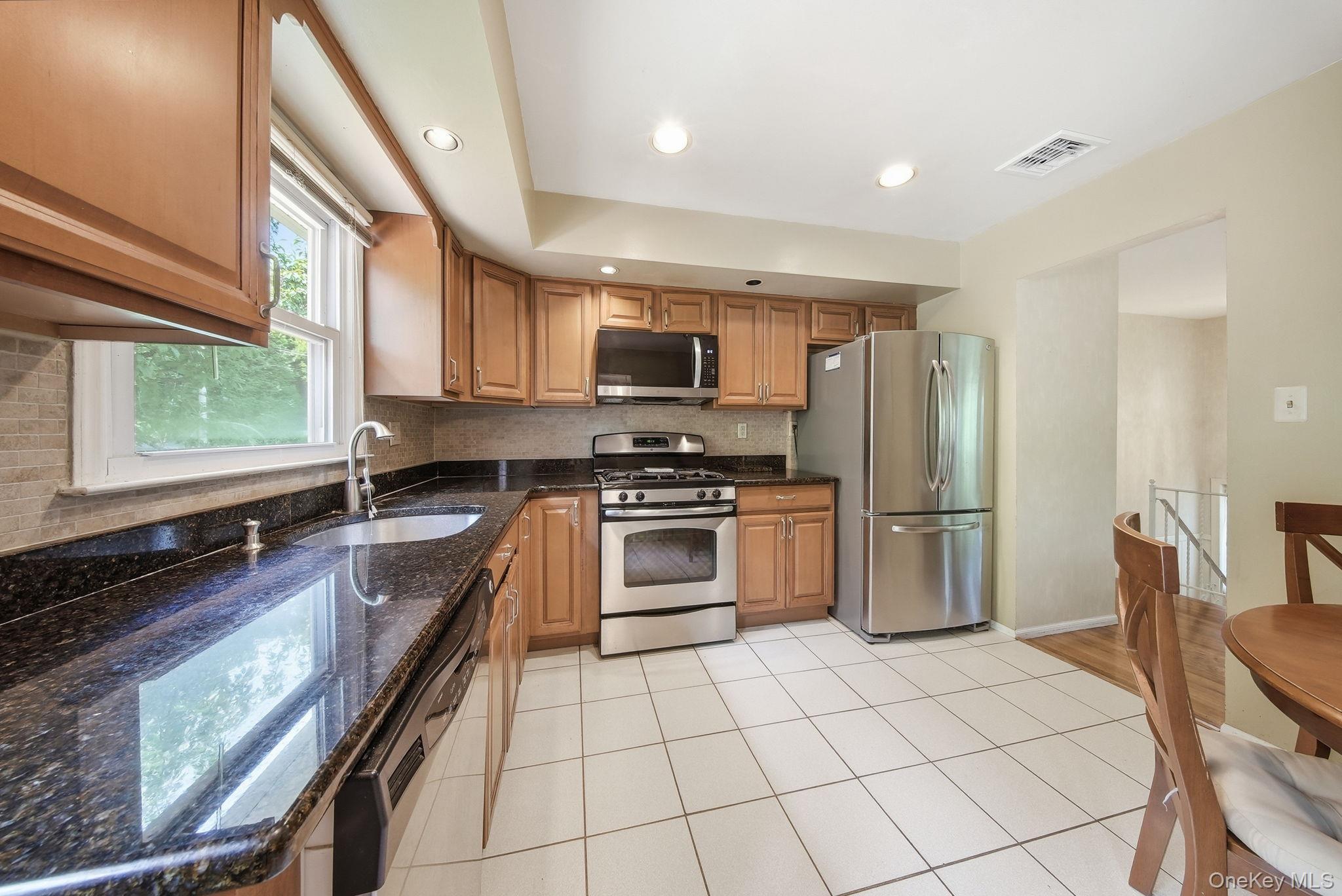 Single Family New Hempstead Road Rockland County, NY 10956, MLS-1019678-16