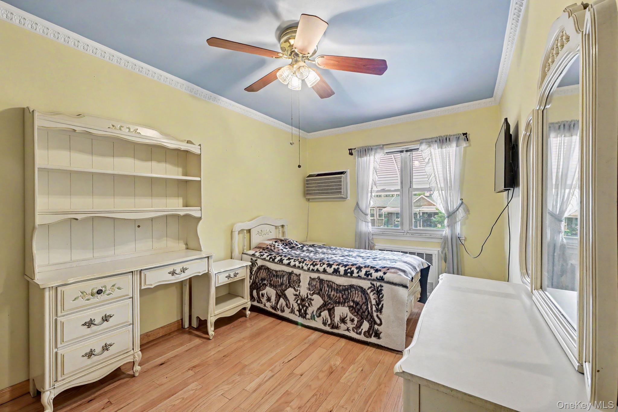 Single Family 76th Street  Queens, NY 11370, MLS-1019689-17