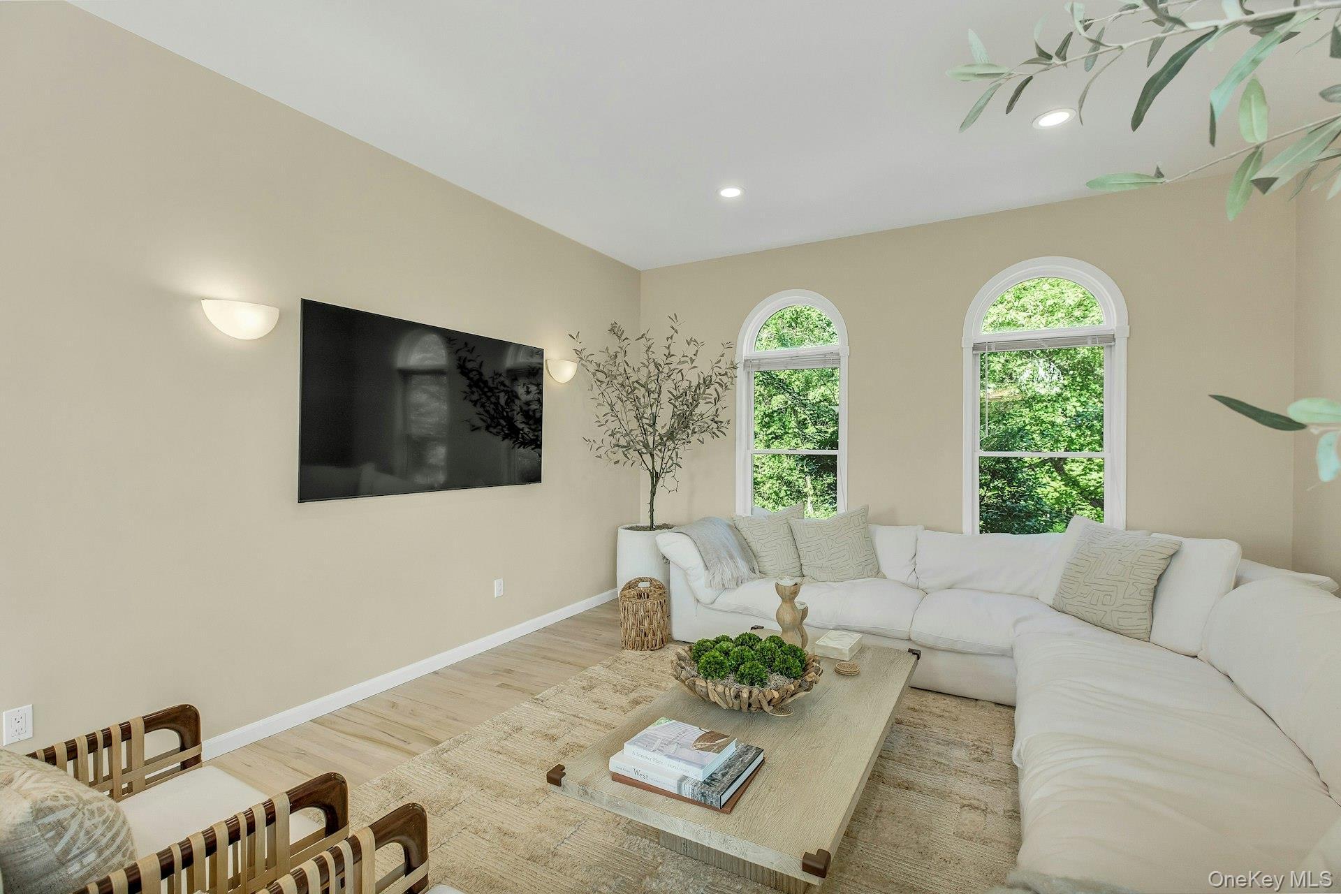 Single Family S Country Road  Suffolk County, NY 11977, MLS-1019701-10