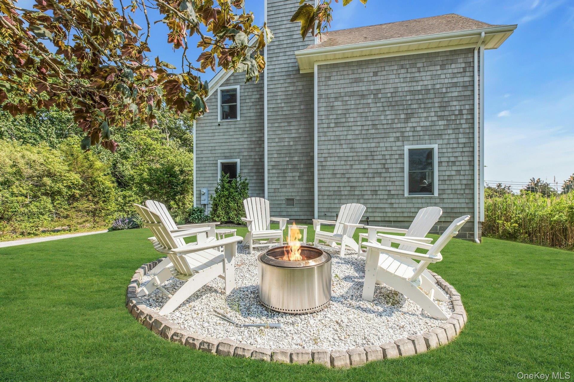 Single Family S Country Road  Suffolk County, NY 11977, MLS-1019701-32