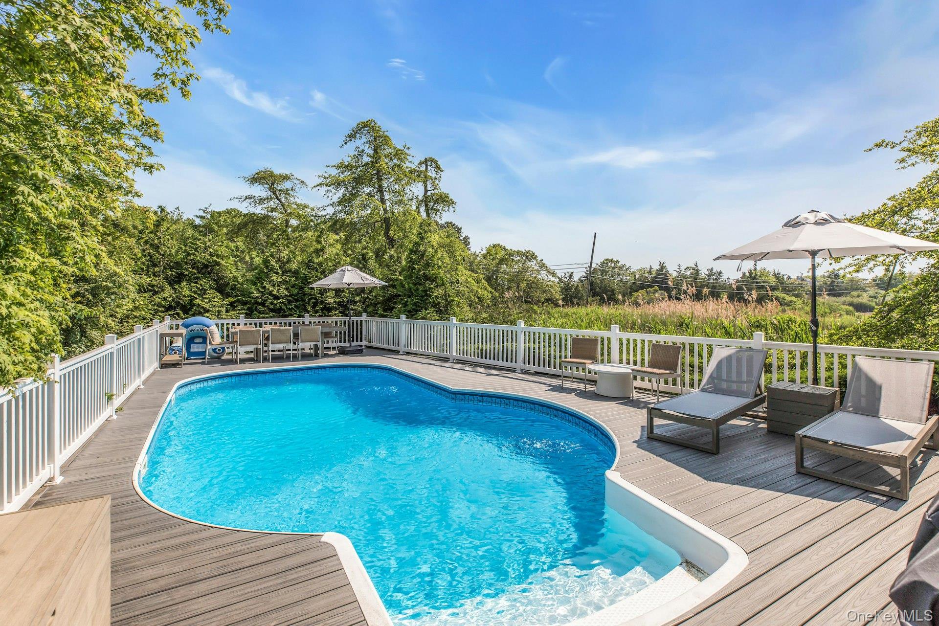 Single Family S Country Road  Suffolk County, NY 11977, MLS-1019701-33