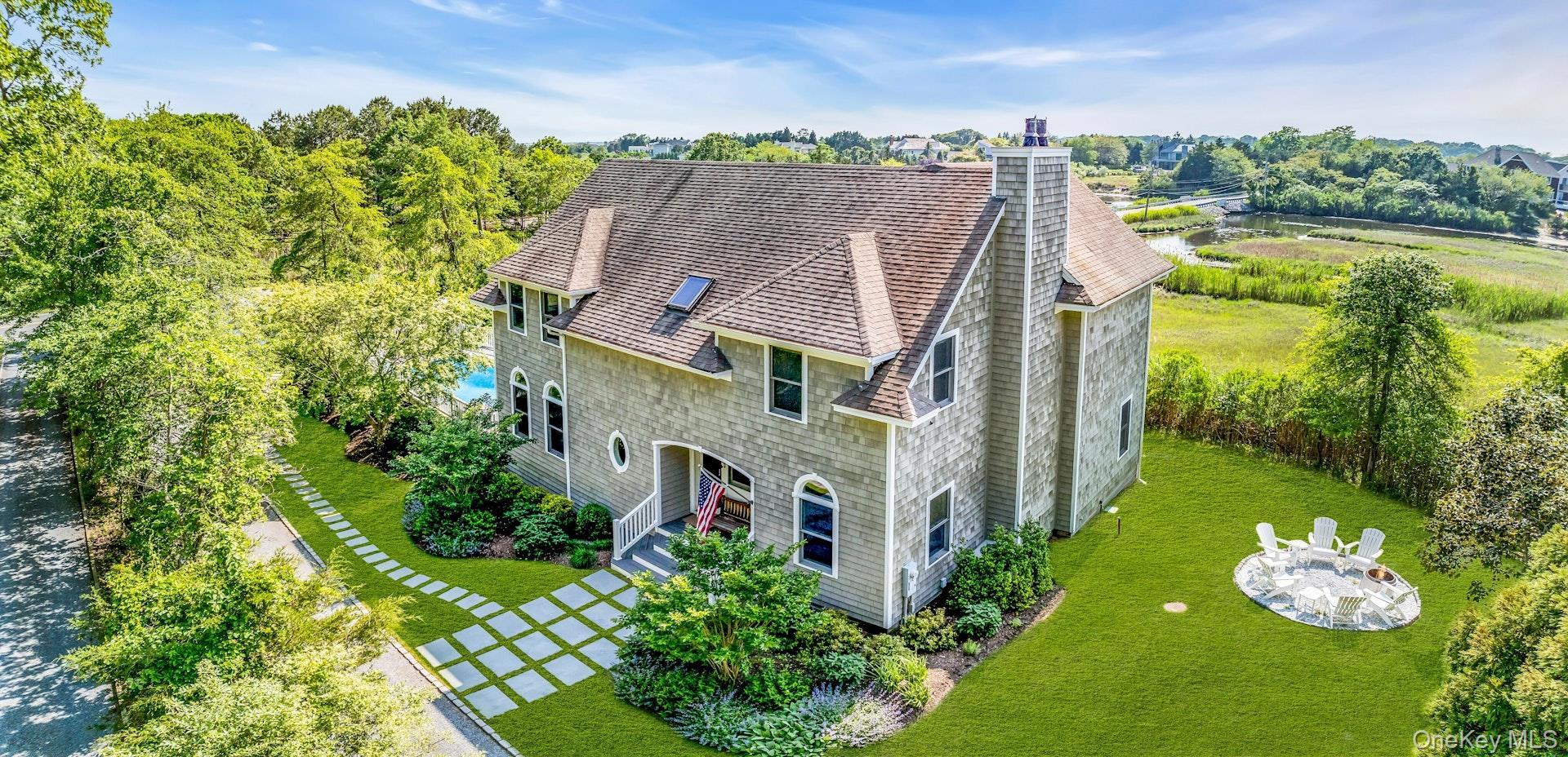 Single Family S Country Road  Suffolk County, NY 11977, MLS-1019701-36