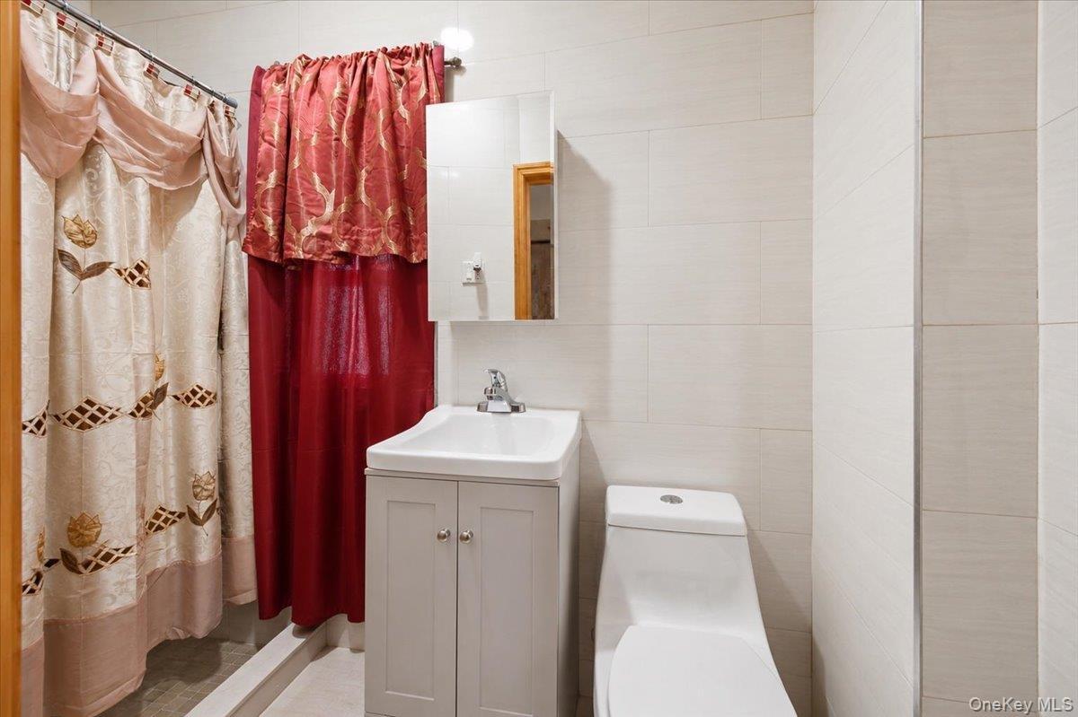 Single Family Unionport Road Bronx, NY 10462, MLS-1019706-8