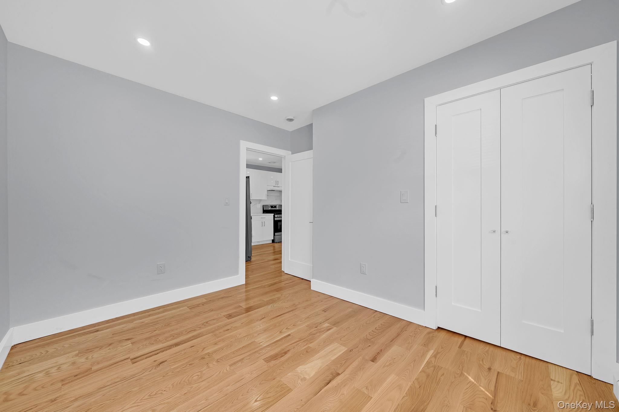 Single Family 125th Avenue Queens, NY 11434, MLS-1019709-10