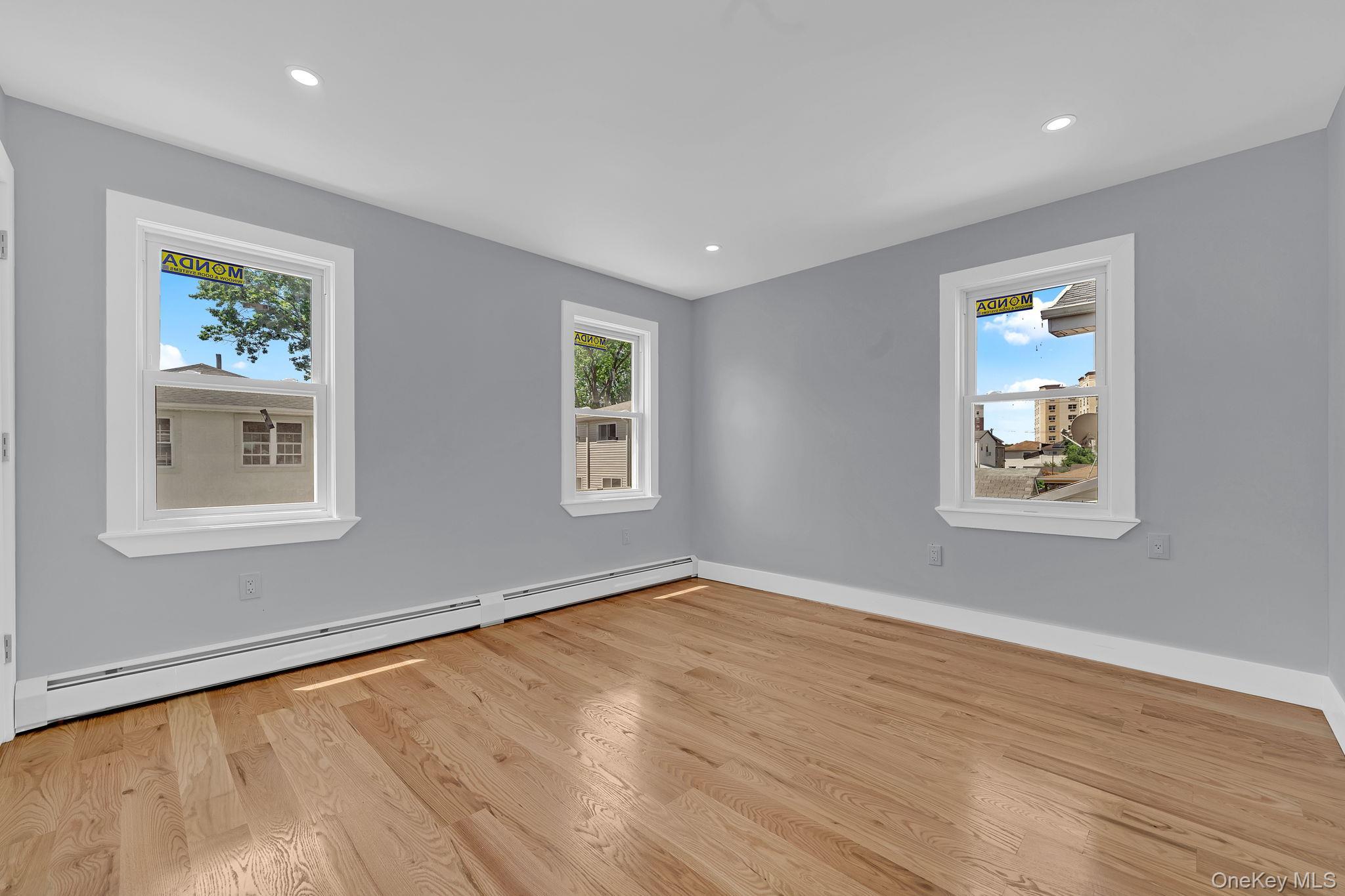 Single Family 125th Avenue Queens, NY 11434, MLS-1019709-31
