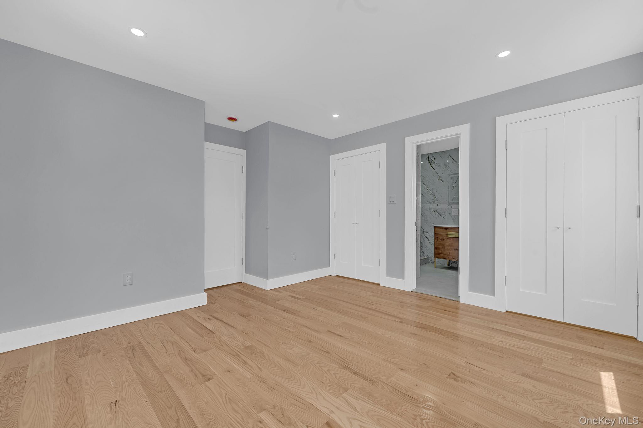 Single Family 125th Avenue Queens, NY 11434, MLS-1019709-32