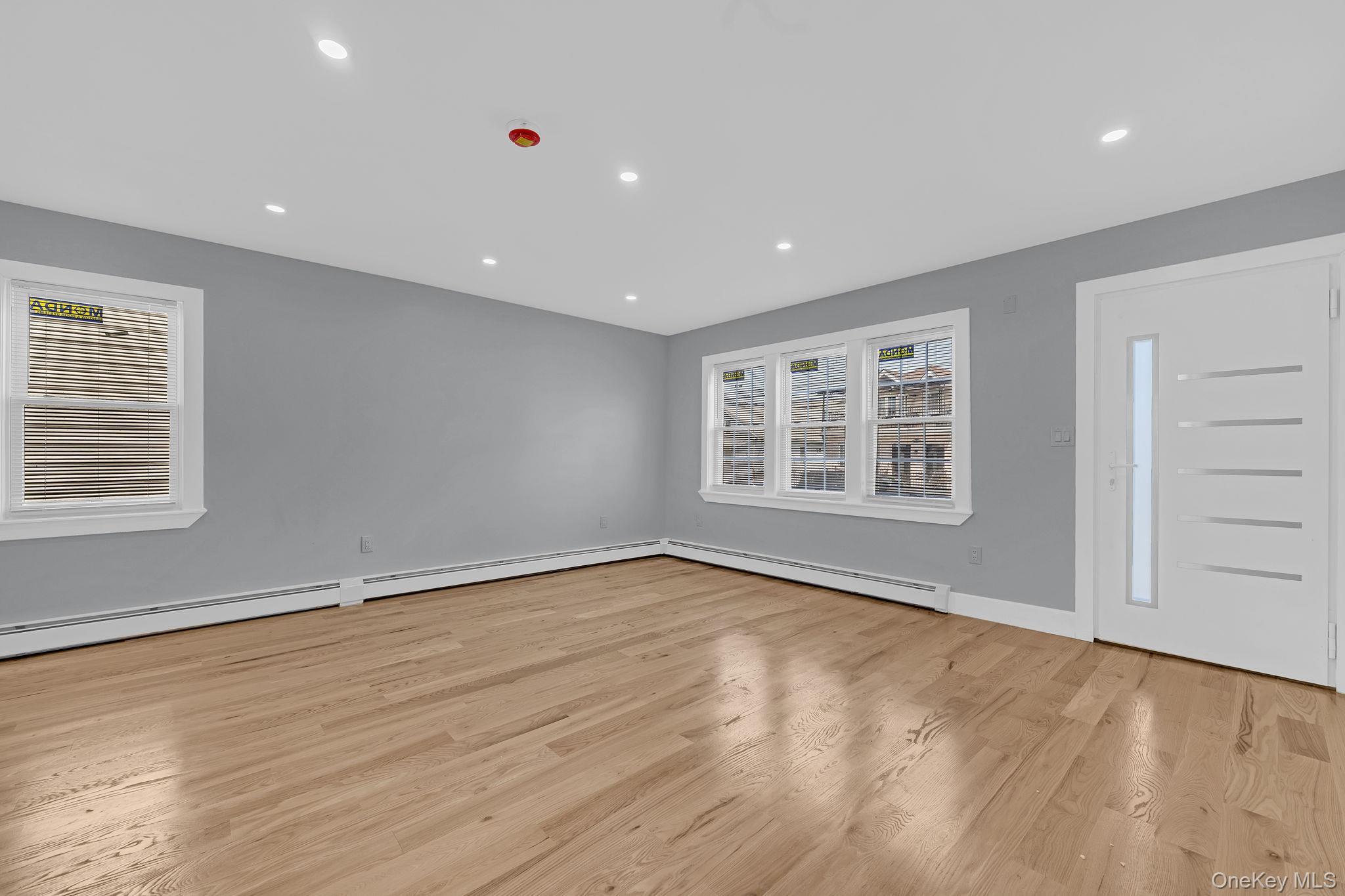 Single Family 125th Avenue Queens, NY 11434, MLS-1019709-4