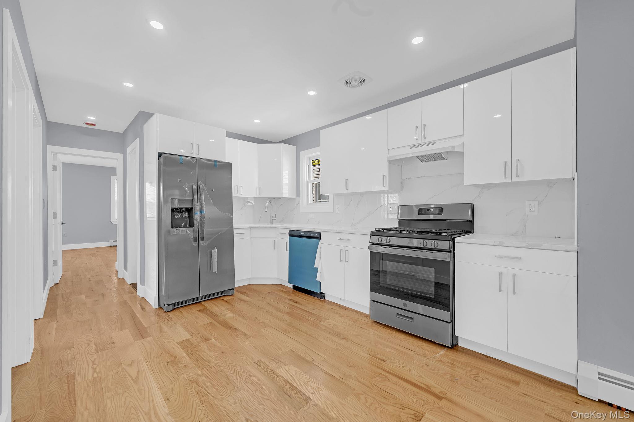 Single Family 125th Avenue Queens, NY 11434, MLS-1019709-6