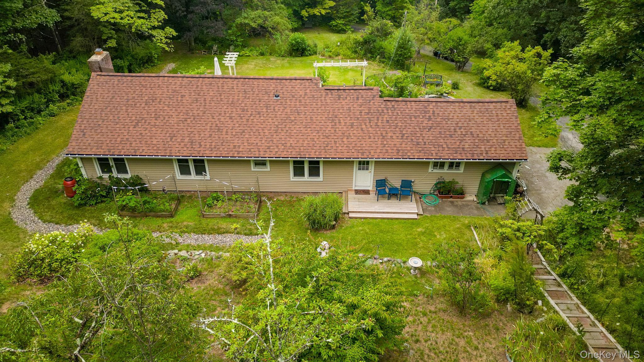 Single Family Field Road Dutchess County, NY 12571, MLS-1019732-32