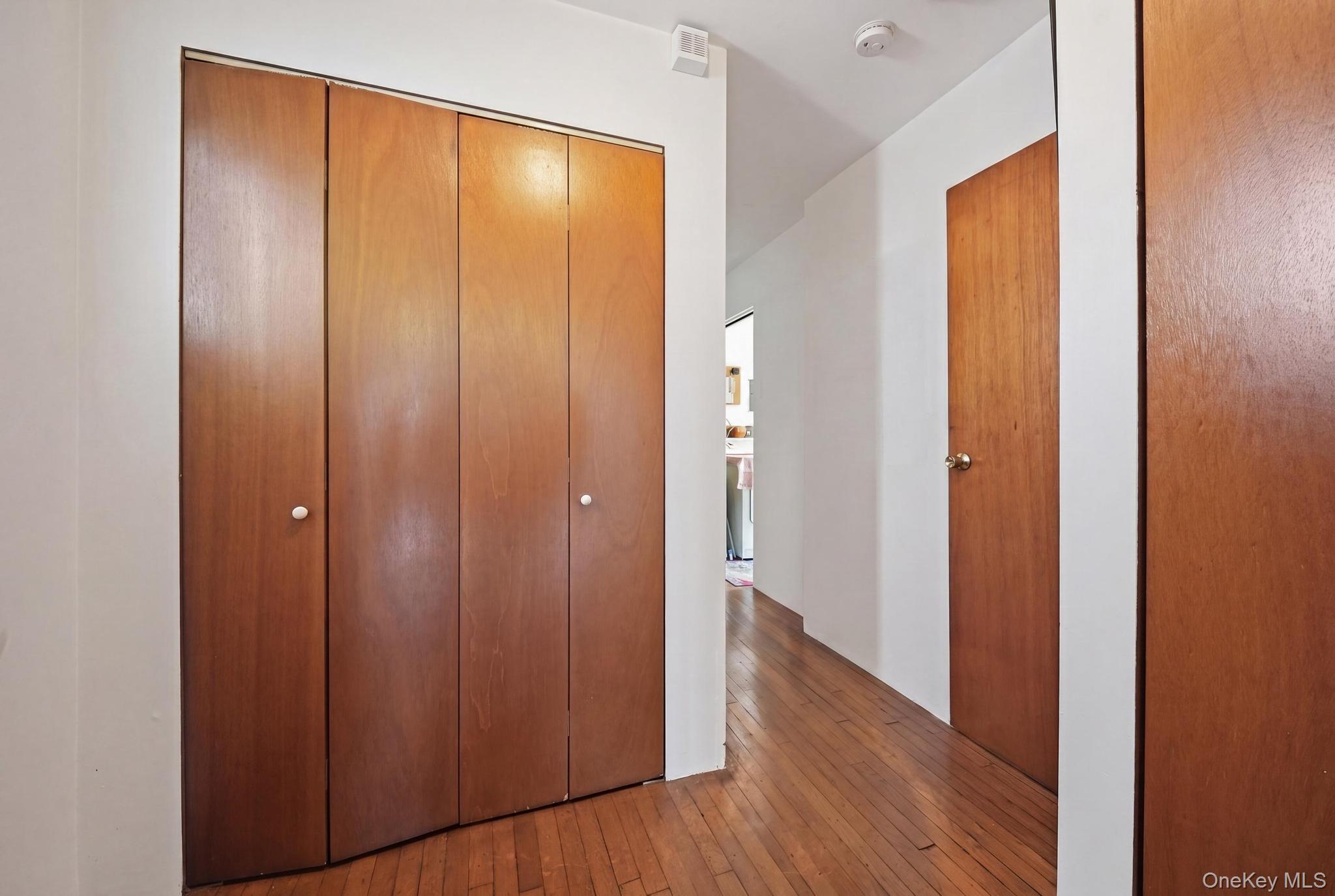 Single Family W 11th Road  Queens, NY 11693, MLS-1019735-10