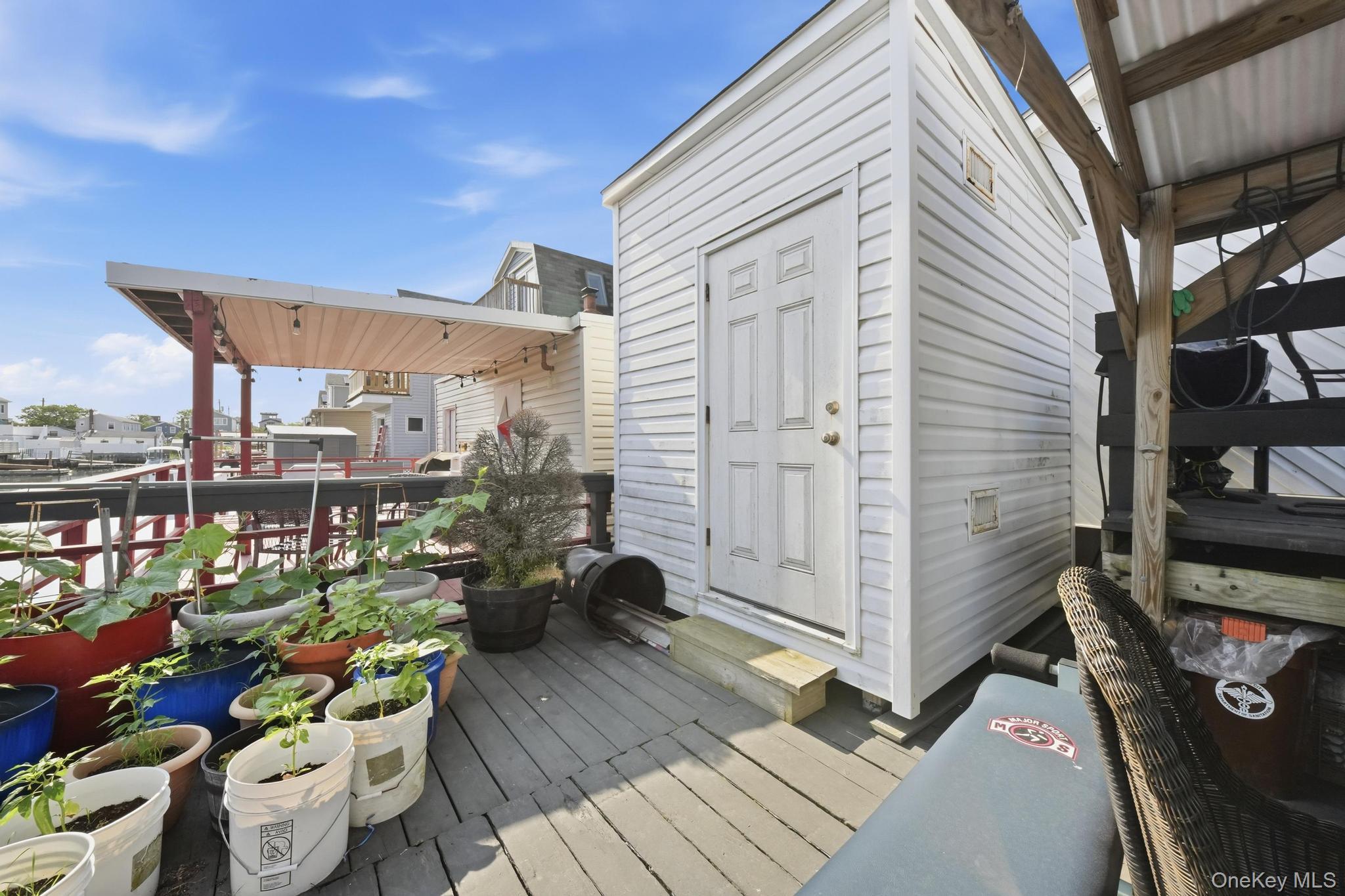Single Family W 11th Road  Queens, NY 11693, MLS-1019735-18
