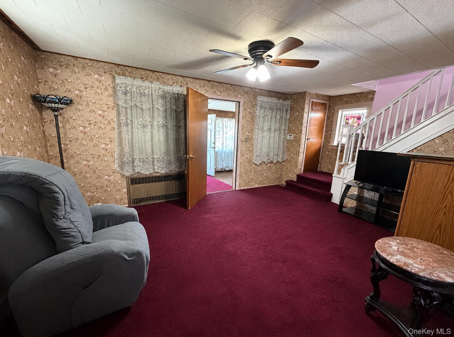 Single Family 215th Place  Queens, NY 11428, MLS-1019756-3