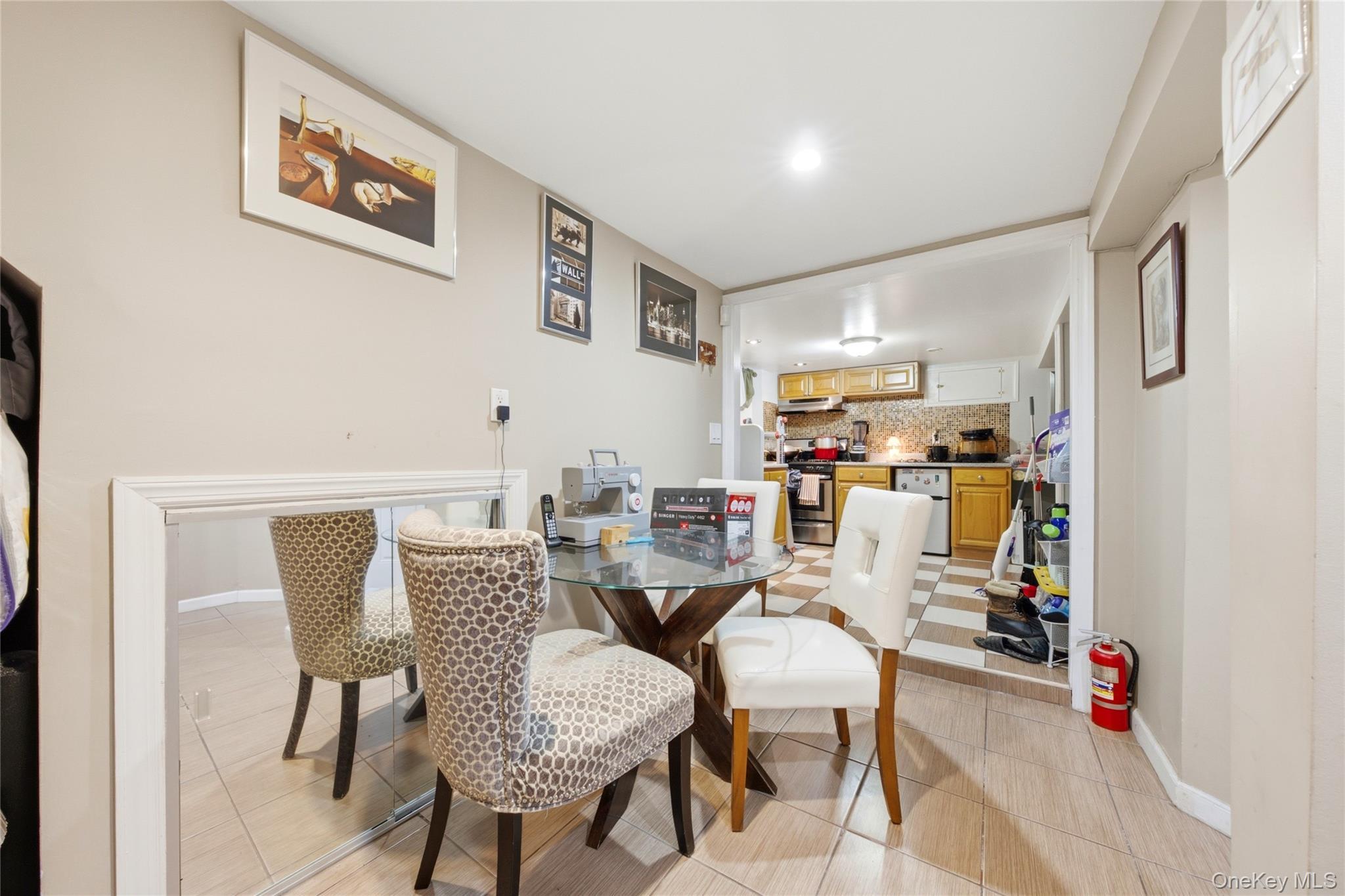 Single Family Monticello Avenue Bronx, NY 10466, MLS-1019789-31