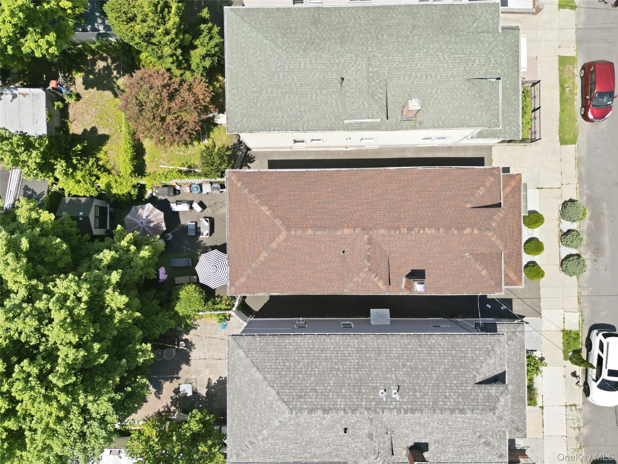 Single Family Monticello Avenue Bronx, NY 10466, MLS-1019789-38