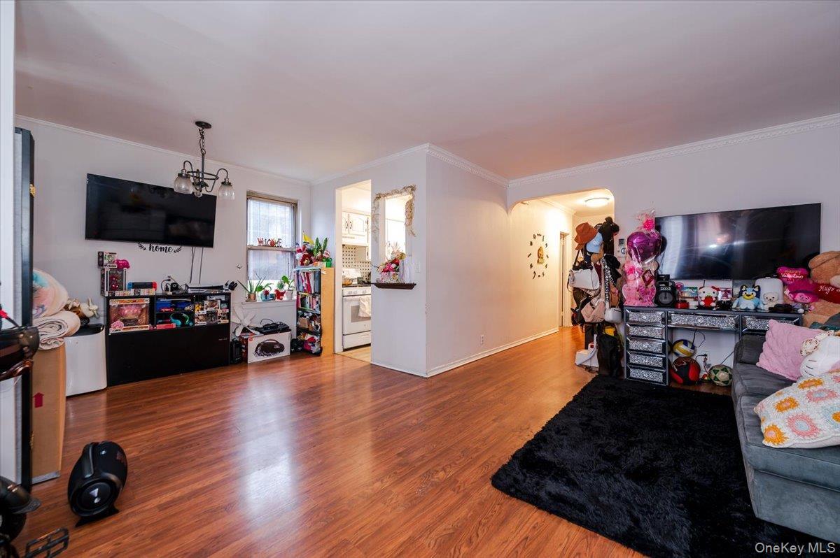 Single Family Elmhurst Avenue  Queens, NY 11372, MLS-1019795-12