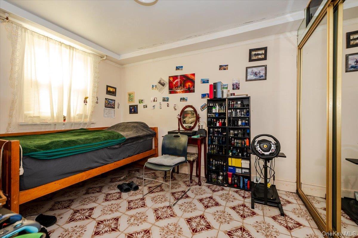 Single Family Elmhurst Avenue  Queens, NY 11372, MLS-1019795-8