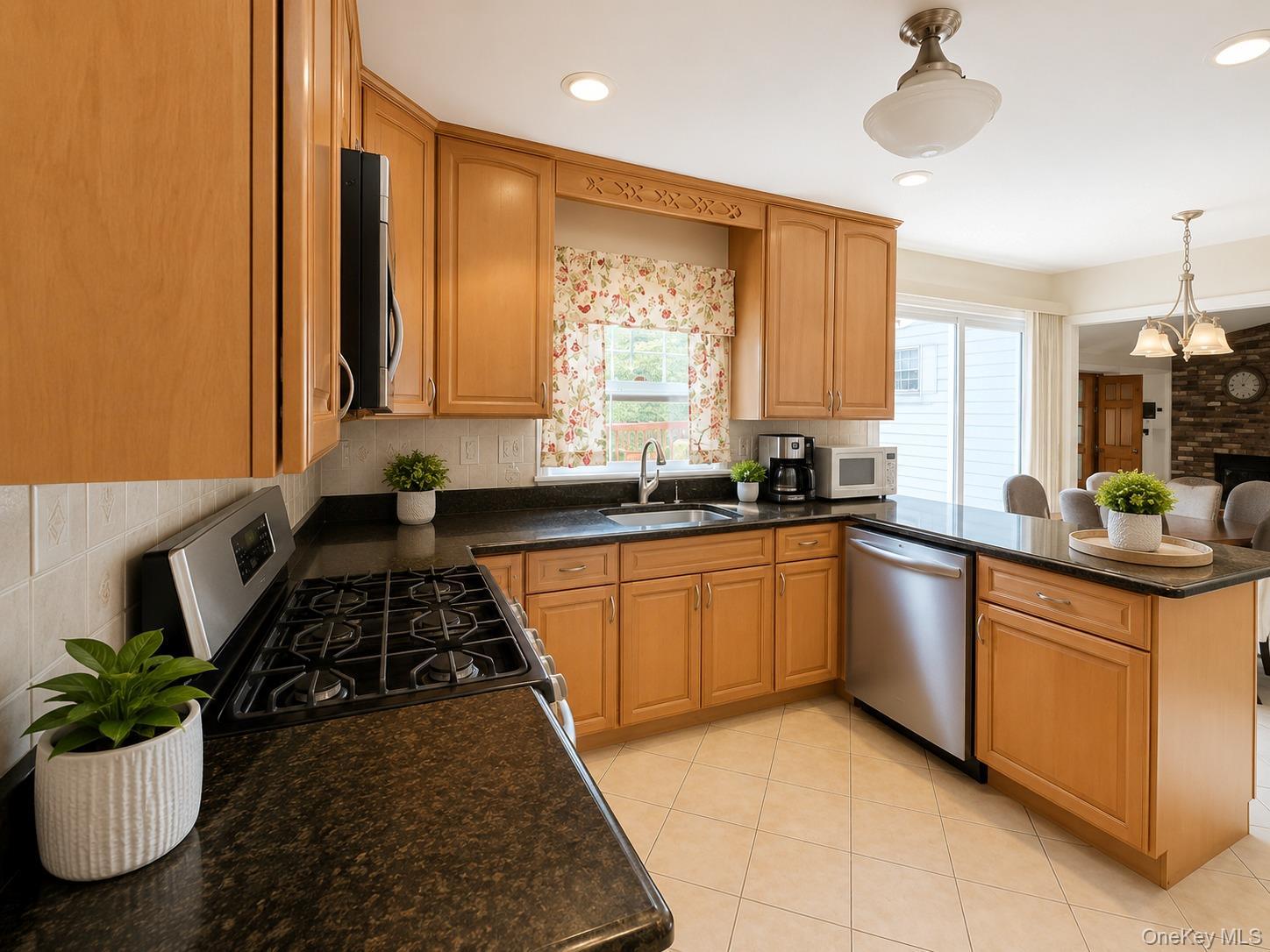 Single Family Tioken Road  Rockland County, NY 10977, MLS-1019797-10