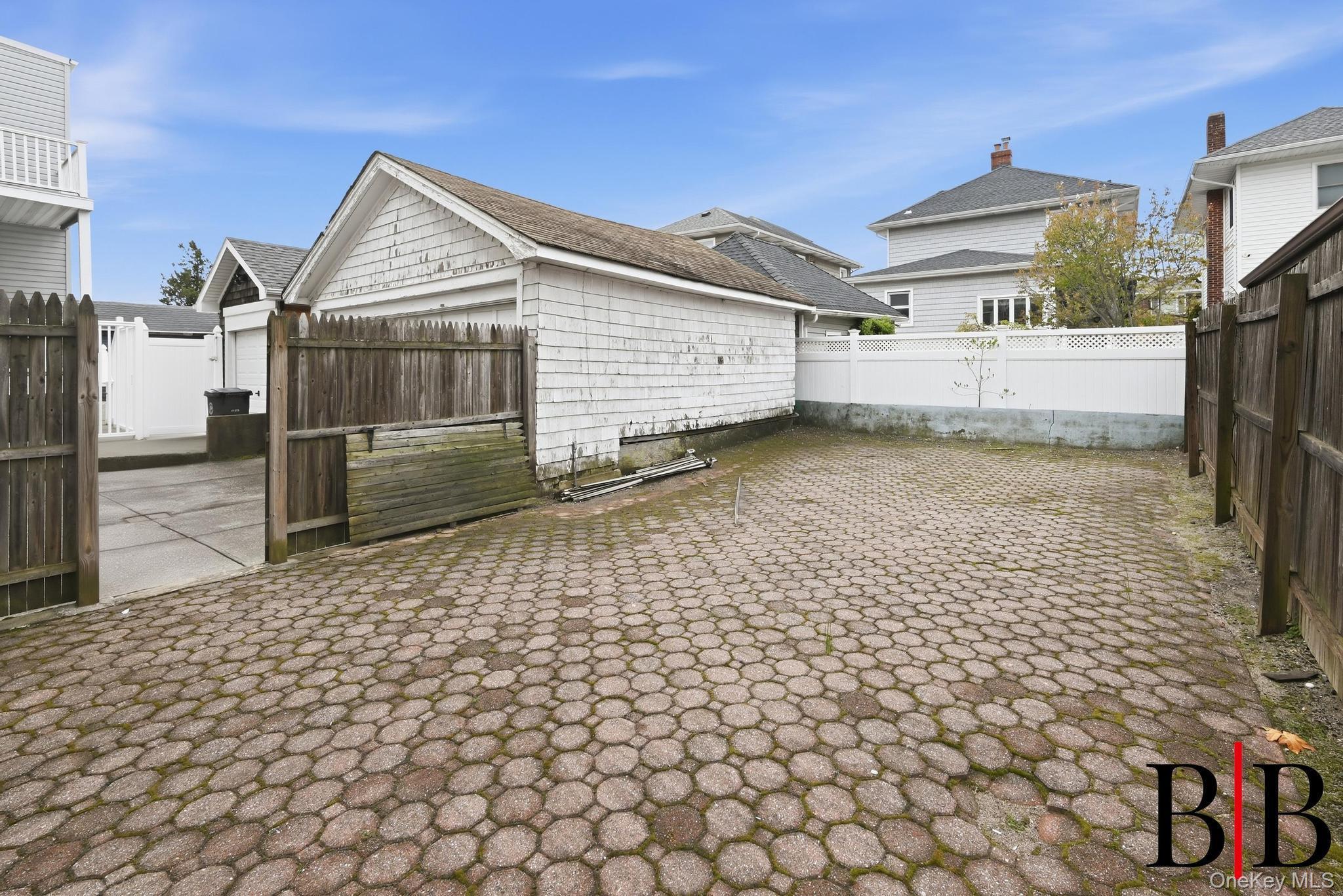 Single Family Beach 130th Street Queens, NY 11694, MLS-1019800-30
