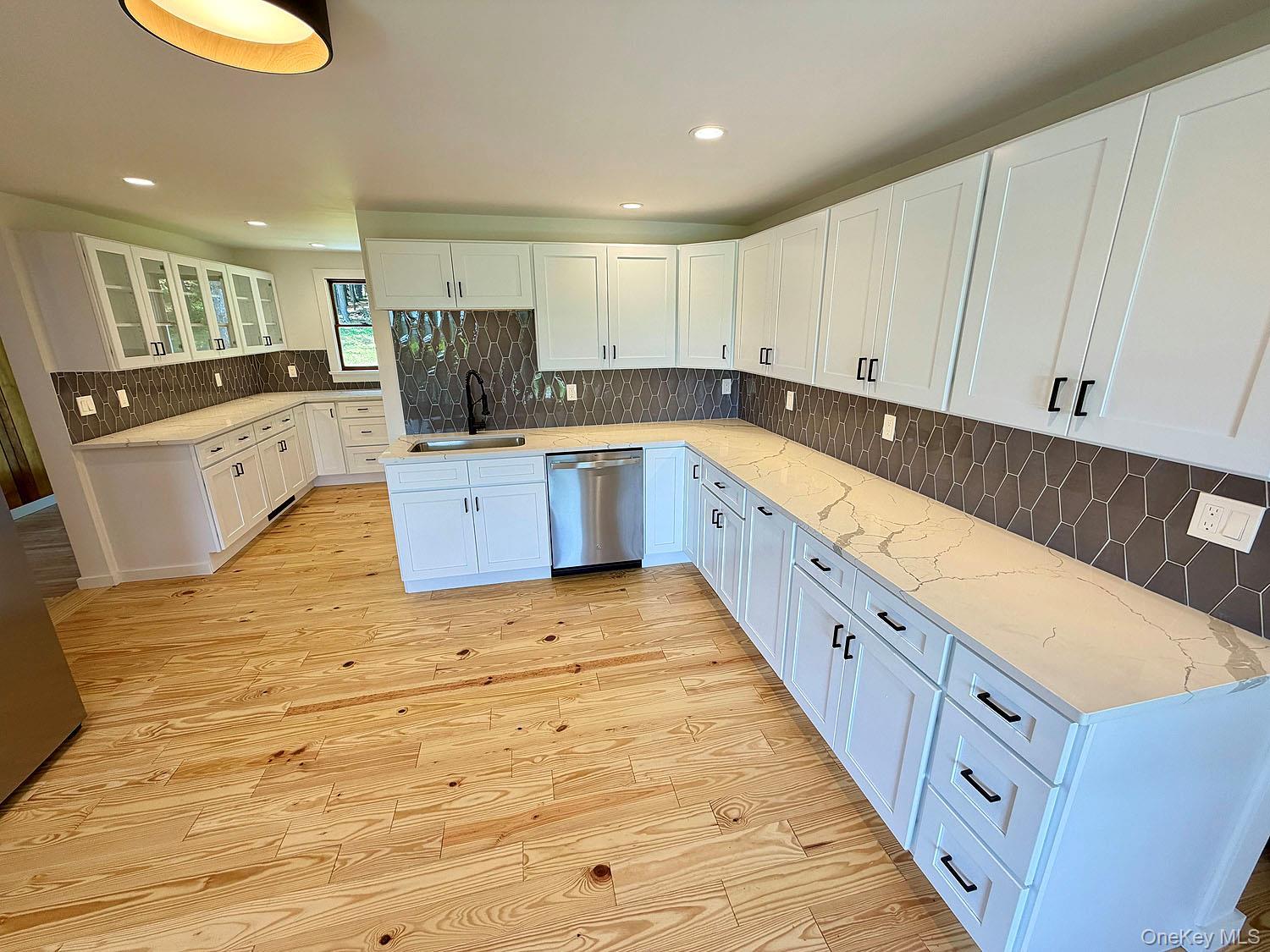 Single Family Henderson Road  Sullivan County, NY 12741, MLS-1019802-10