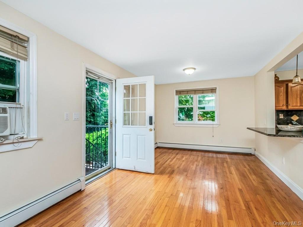 Single Family Rombouts Avenue Bronx, NY 10466, MLS-1019809-12