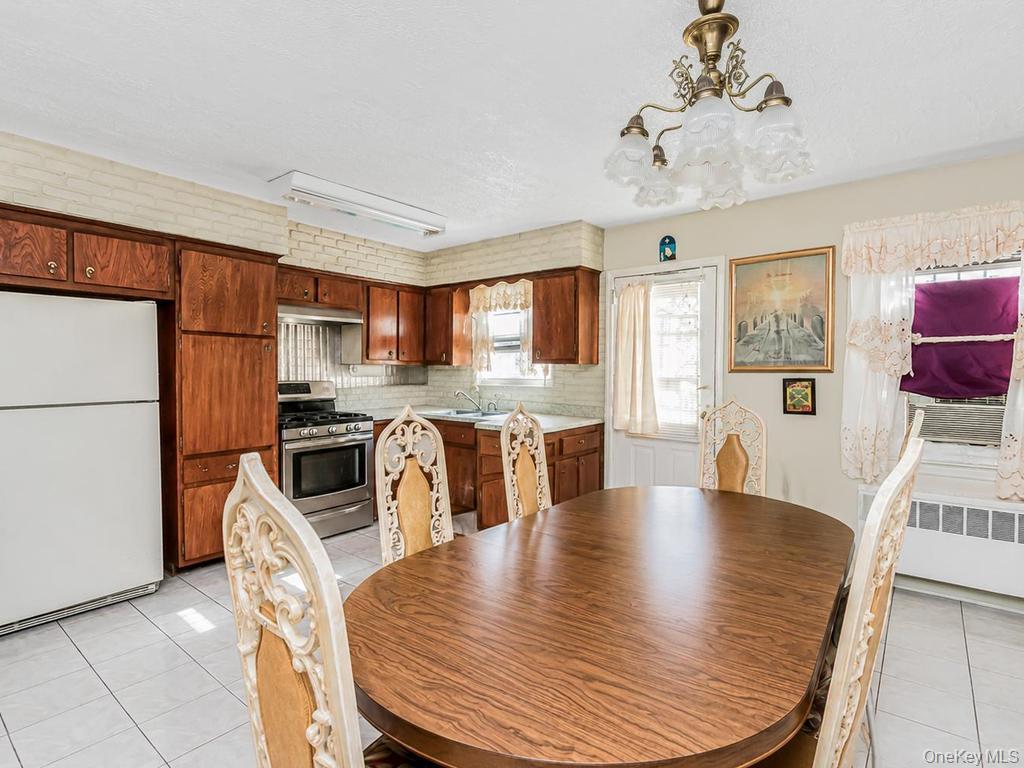 Single Family Wilder Avenue Bronx, NY 10466, MLS-1019812-10