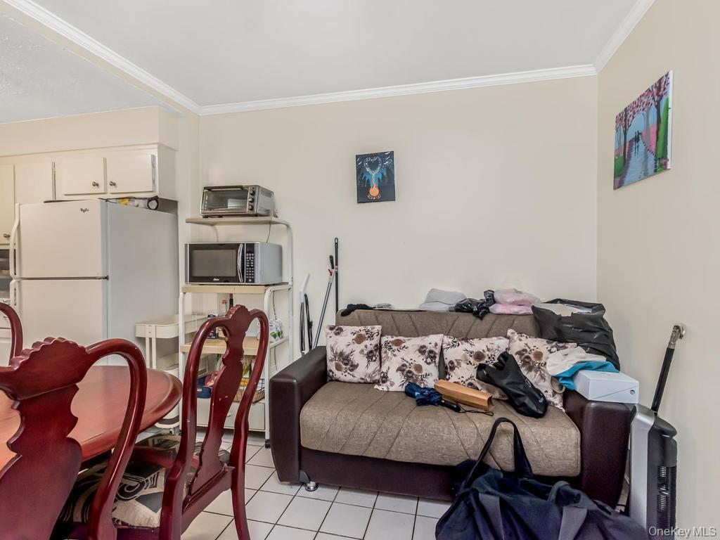 Single Family Wilder Avenue Bronx, NY 10466, MLS-1019812-19