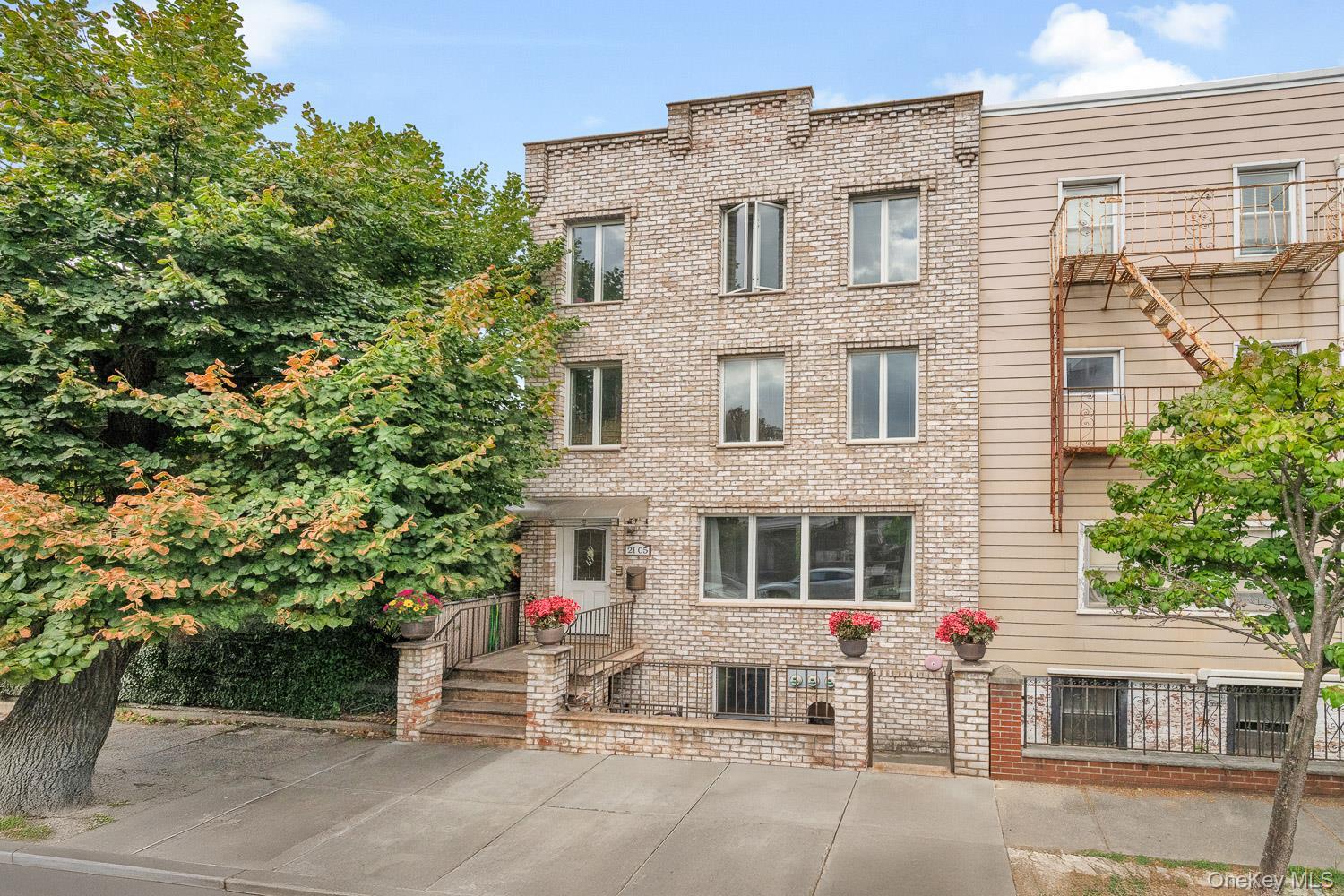 Single Family 33rd Avenue Queens, NY 11106, MLS-1019834-2