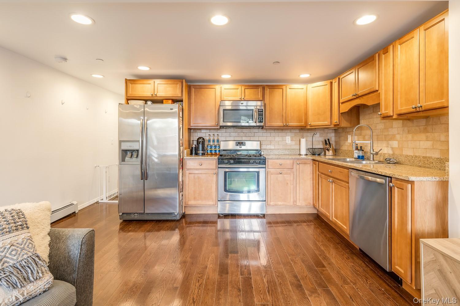 Single Family 33rd Avenue Queens, NY 11106, MLS-1019834-5