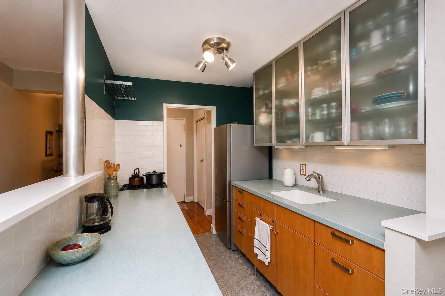 Coop E 17th Street  Brooklyn, NY 11226, MLS-1019850-16