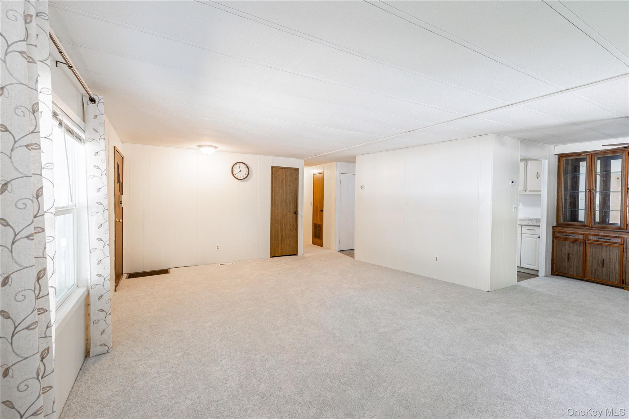 Single Family Riverleigh Avenue  Suffolk County, NY 11901, MLS-1019861-13