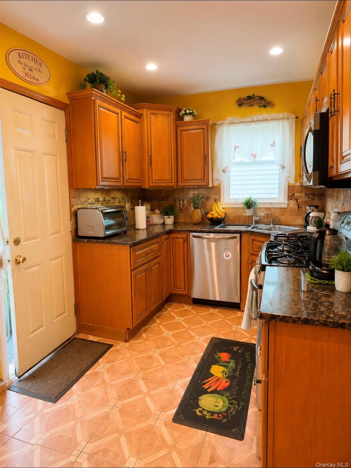 Single Family 97th Avenue  Queens, NY 11416, MLS-1019864-6