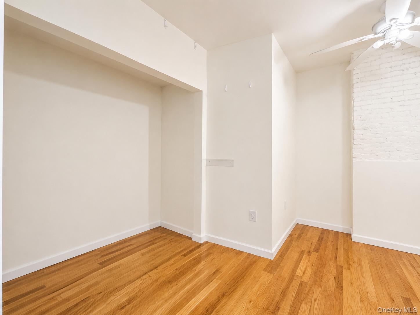 Single Family Chisholm Street Bronx, NY 10459, MLS-1019888-6