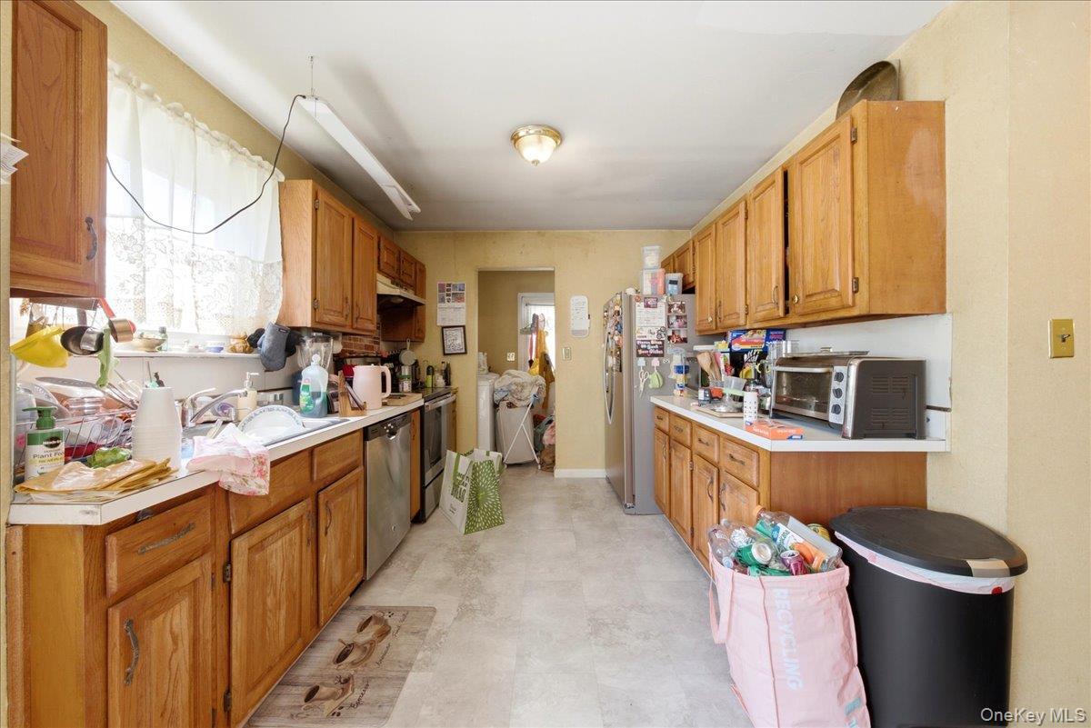 Single Family Apple Blossom Lane Suffolk County, NY 11772, MLS-1019899-10
