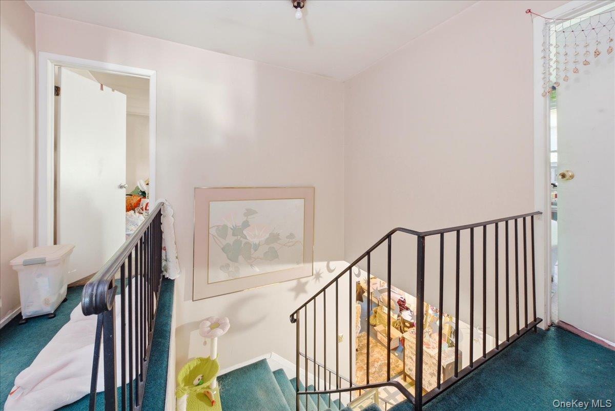 Single Family Apple Blossom Lane Suffolk County, NY 11772, MLS-1019899-15