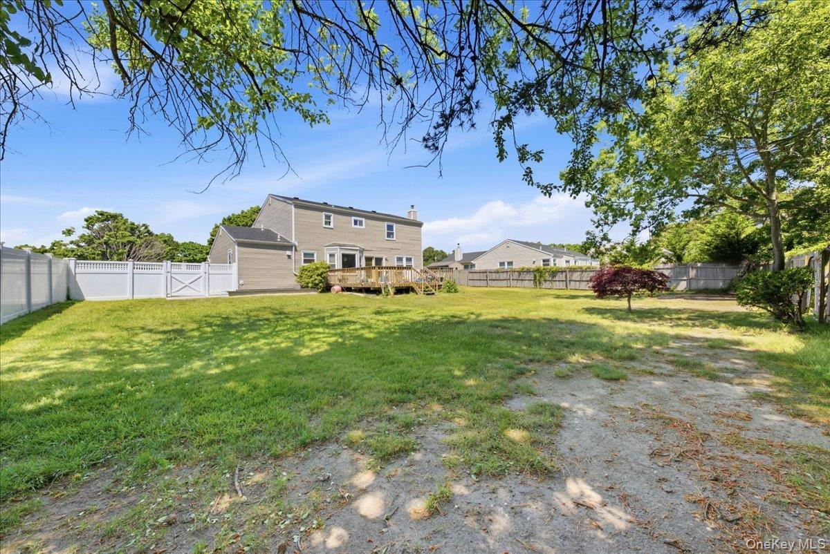 Single Family Apple Blossom Lane Suffolk County, NY 11772, MLS-1019899-20