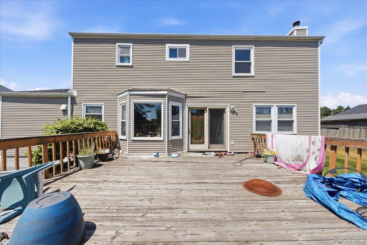 Single Family Apple Blossom Lane Suffolk County, NY 11772, MLS-1019899-22