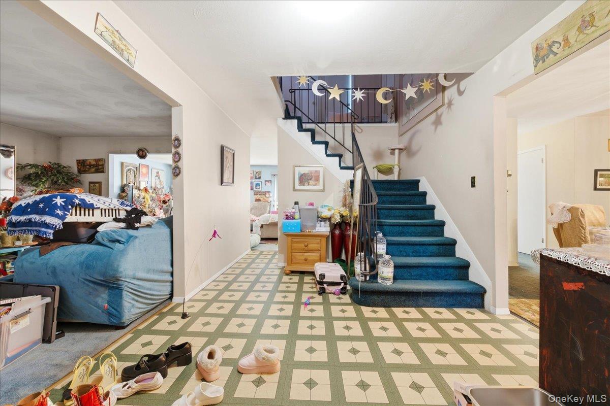 Single Family Apple Blossom Lane Suffolk County, NY 11772, MLS-1019899-5