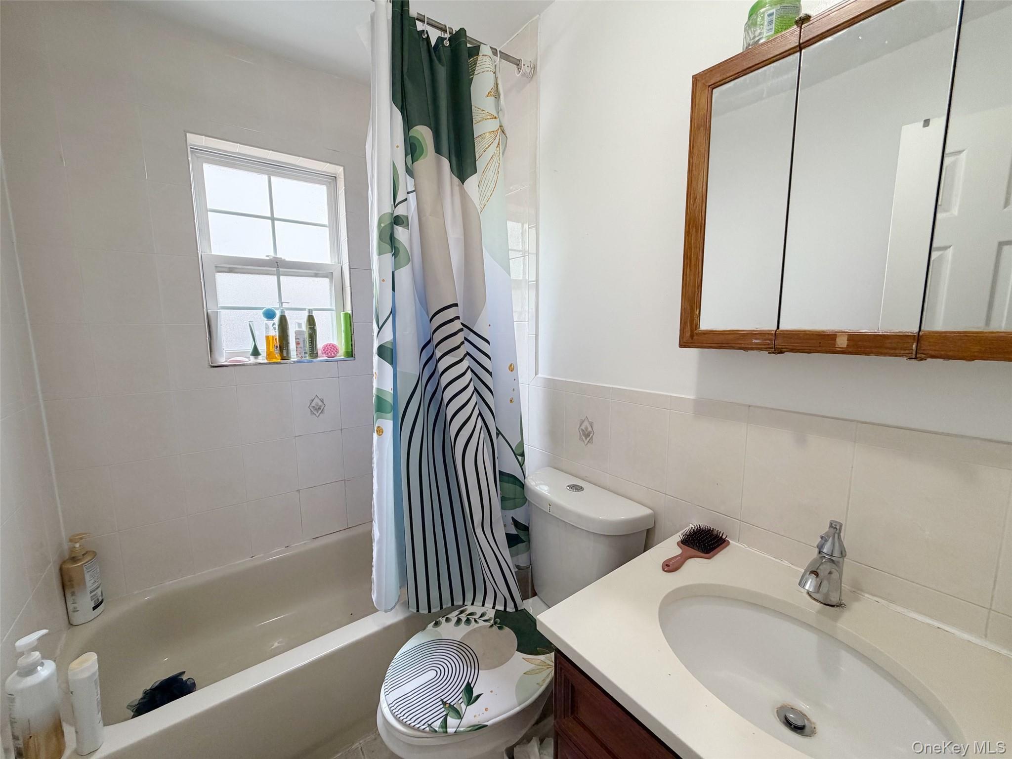 Single Family Perry Avenue  Queens, NY 11378, MLS-1019901-13