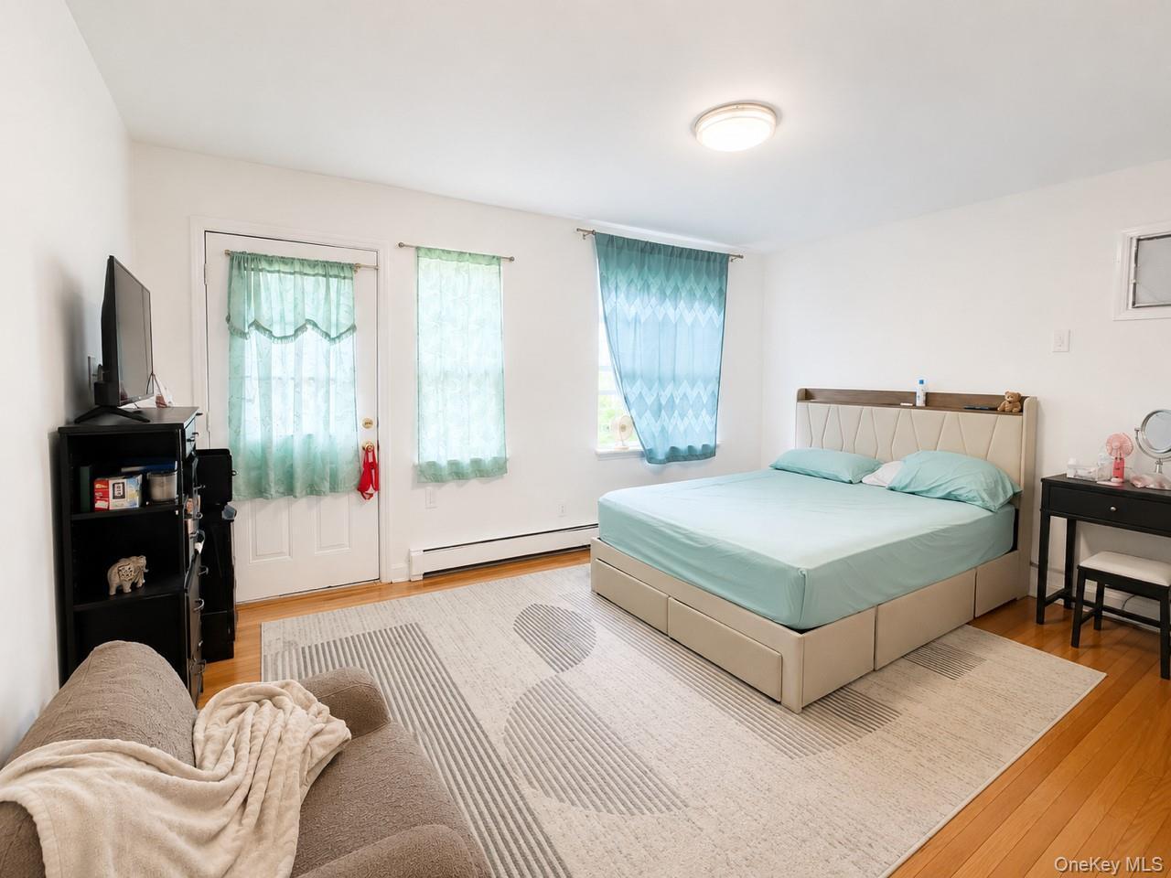 Single Family Perry Avenue  Queens, NY 11378, MLS-1019901-6